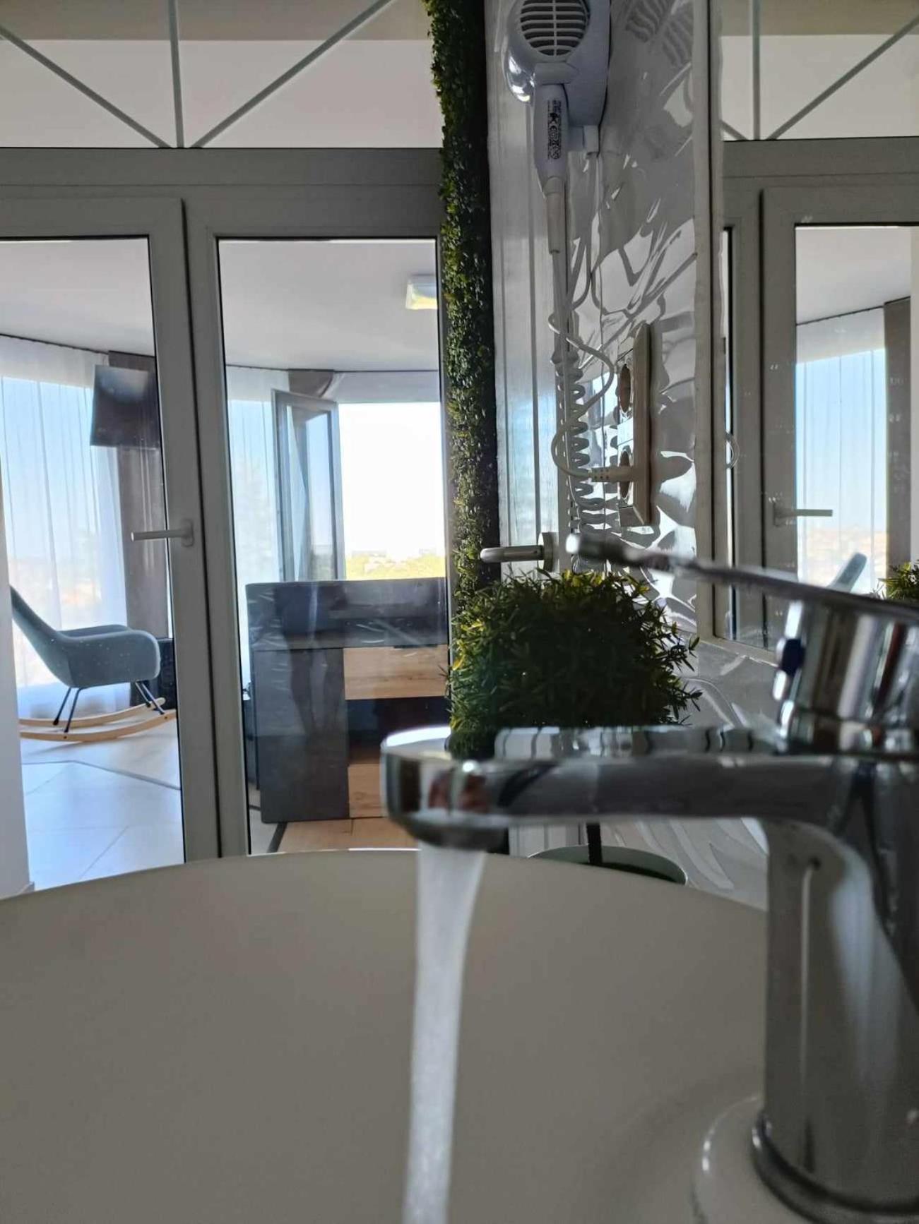 West Panorama Penthouse - Apartment With A Fantastic View Of The City Szombathely Exterior photo